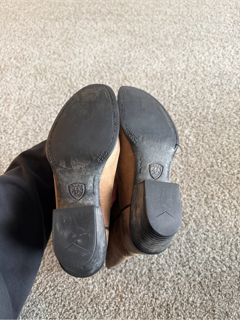 Ariat Women’s Heritage R Toe Western Boot - Picture 6 of 10